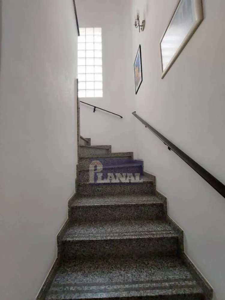 Sobrado, 4 quartos, 195 m² - Foto 2