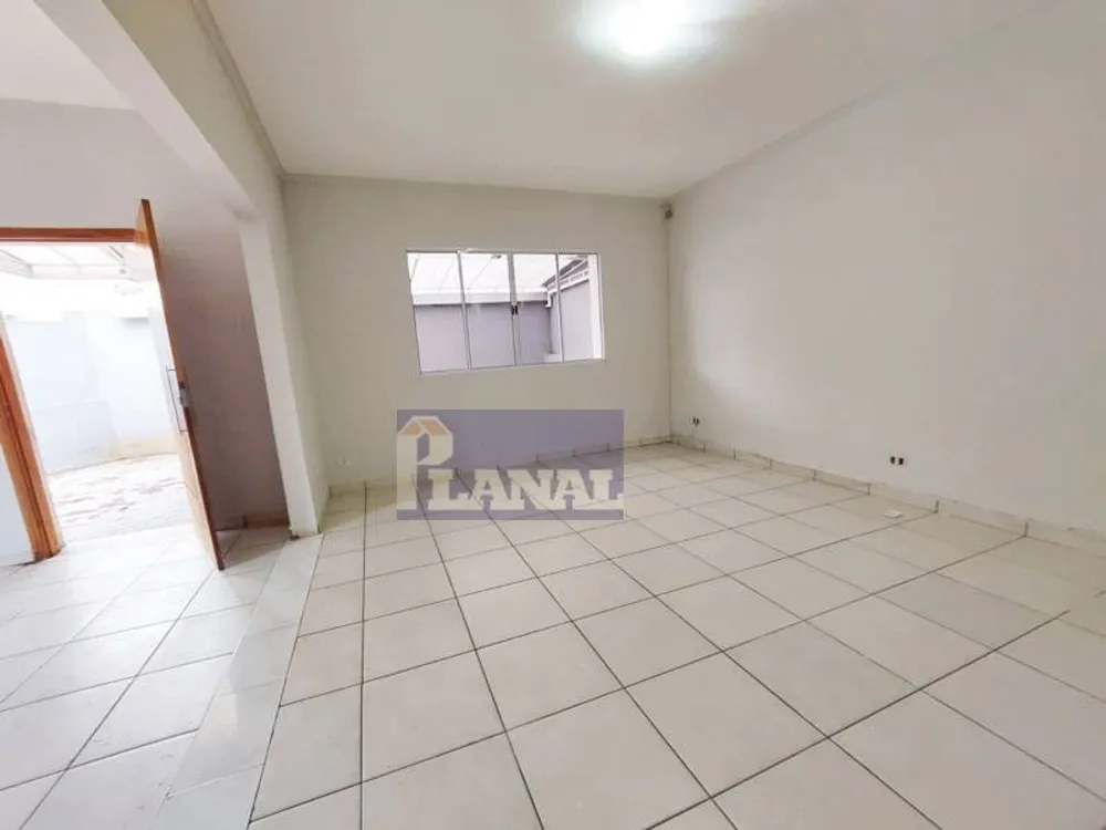 Casa, 2 quartos, 180 m² - Foto 1