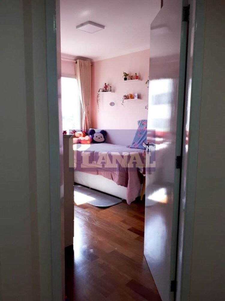 Apartamento à venda com 3 quartos, 109m² - Foto 2