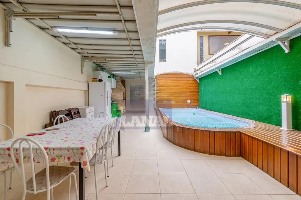 Sobrado, 4 quartos, 220 m² - Foto 1