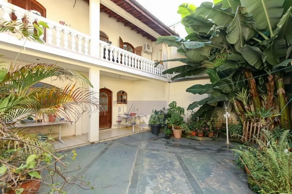 Sobrado, 4 quartos, 332 m² - Foto 2