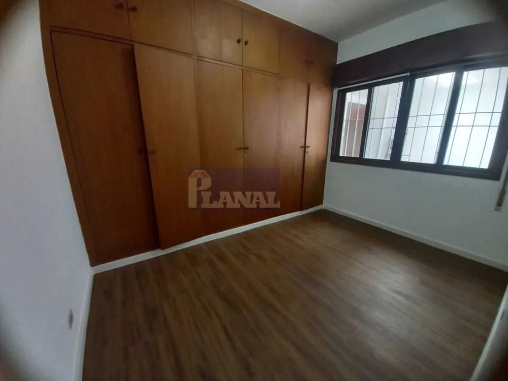 Casa, 3 quartos, 240 m² - Foto 6