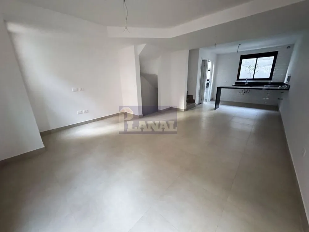 Sobrado, 3 quartos, 196 m² - Foto 1
