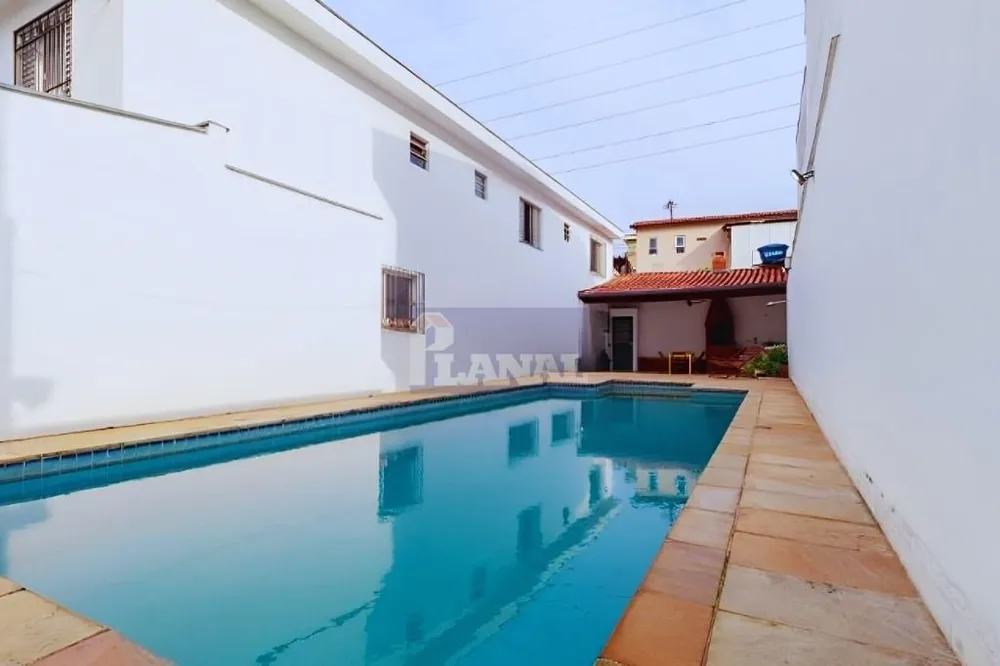 Sobrado, 3 quartos, 268 m² - Foto 1