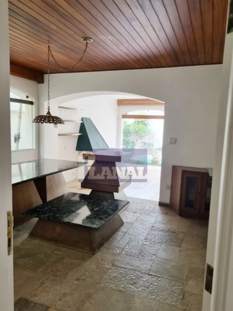 Sobrado, 4 quartos, 396 m² - Foto 1