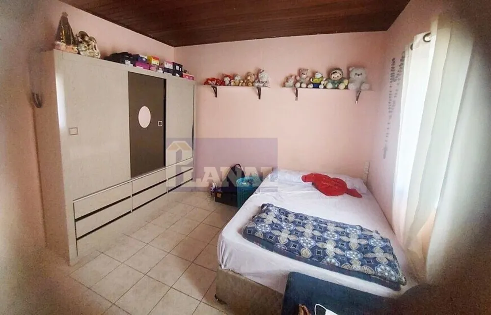 Casa, 4 quartos, 140 m² - Foto 1