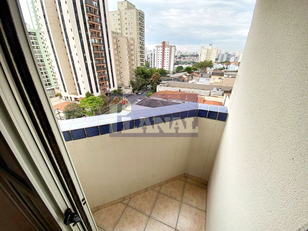 Apartamento à venda com 3 quartos, 121m² - Foto 1