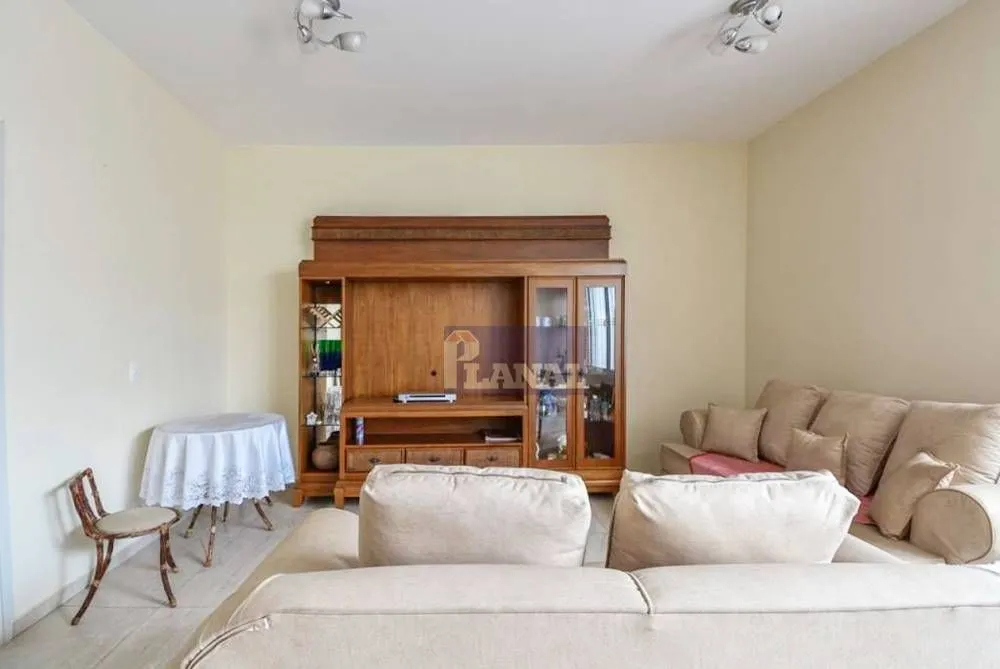 Casa, 3 quartos, 202 m² - Foto 2