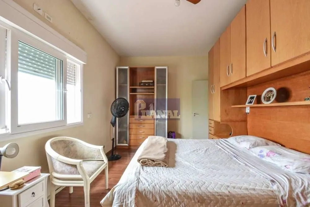 Casa, 3 quartos, 202 m² - Foto 5