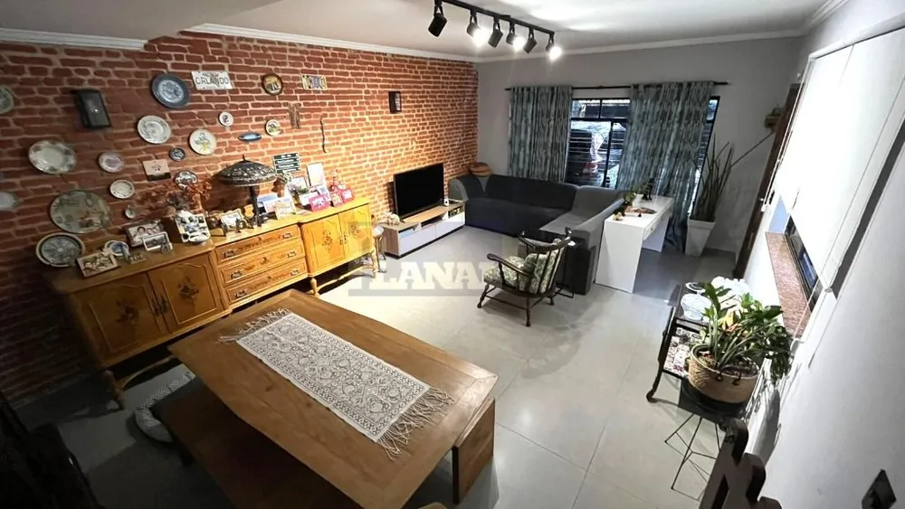 Sobrado, 3 quartos, 142 m² - Foto 2