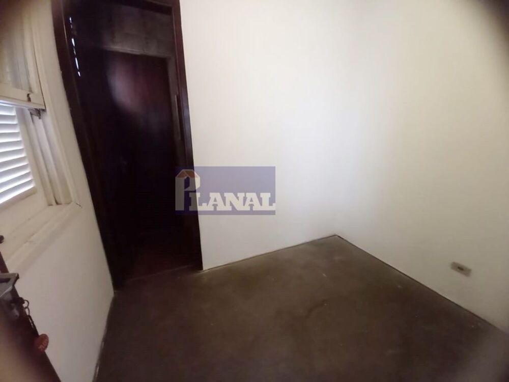 Casa à venda e aluguel com 3 quartos, 194m² - Foto 13