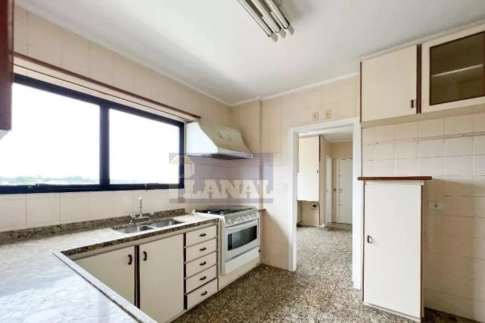 Apartamento, 3 quartos, 260 m² - Foto 4