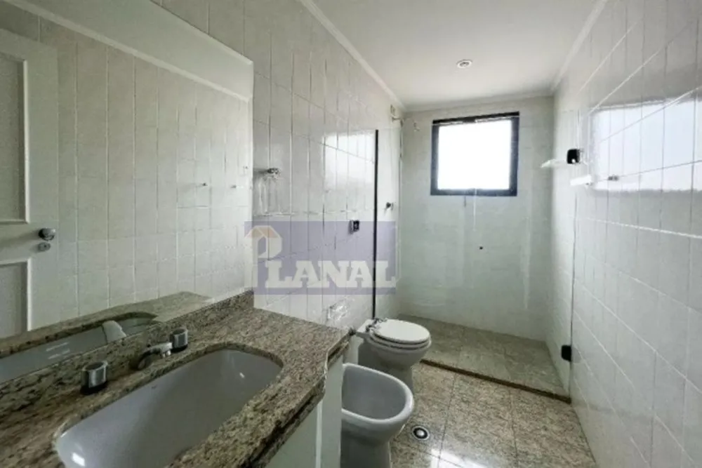 Apartamento, 3 quartos, 260 m² - Foto 1