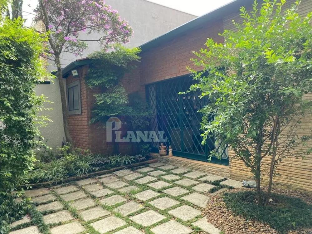 Casa, 3 quartos, 270 m² - Foto 12