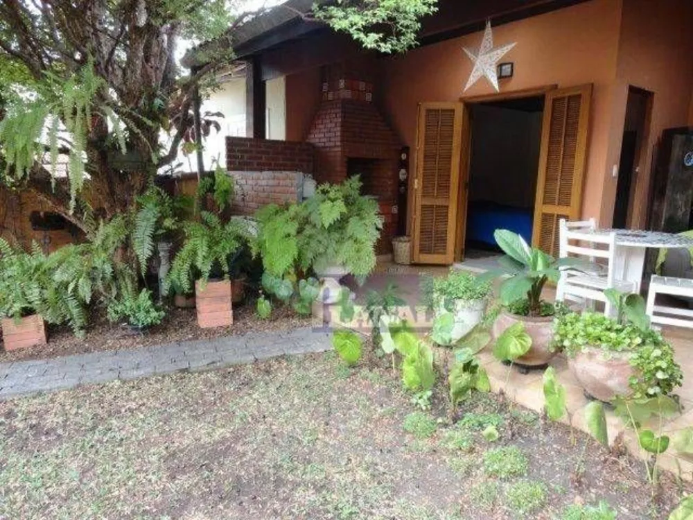 Casa, 4 quartos, 240 m² - Foto 15