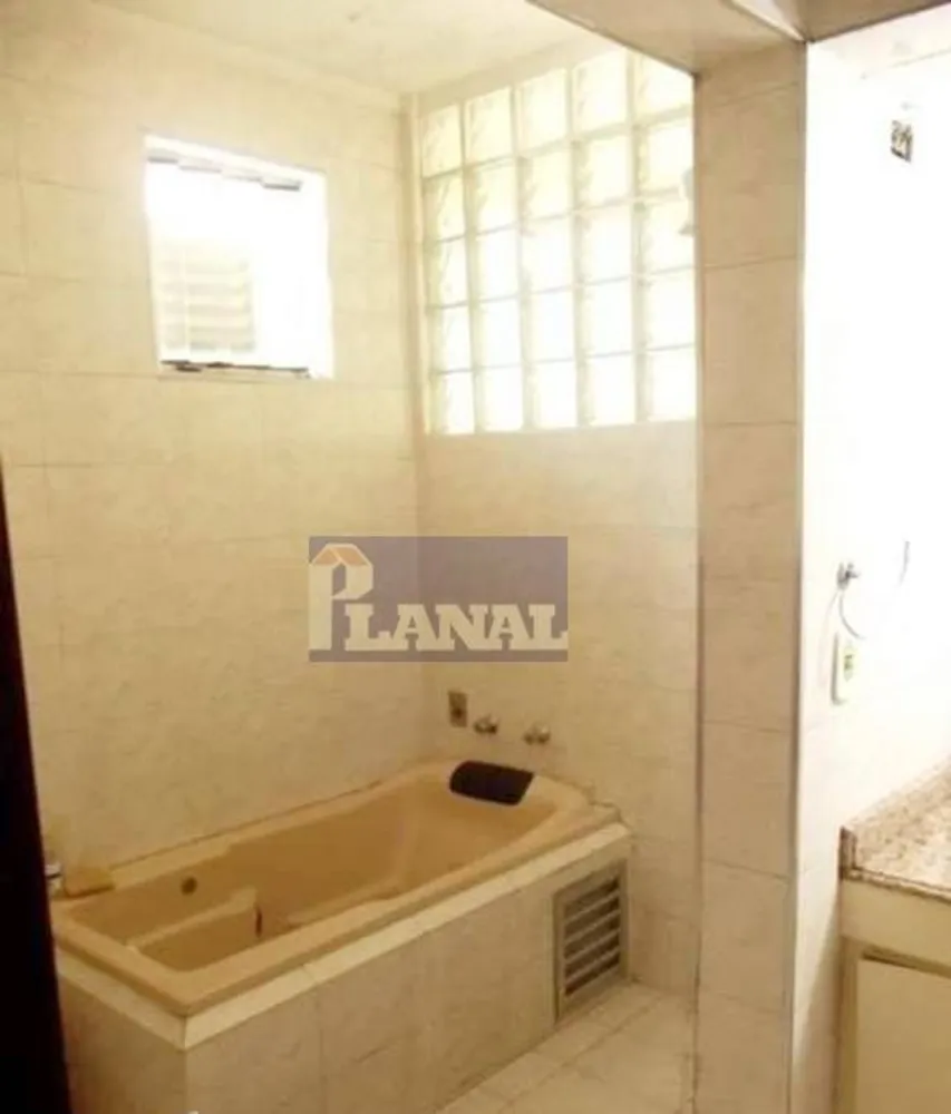Casa, 4 quartos, 228 m² - Foto 8