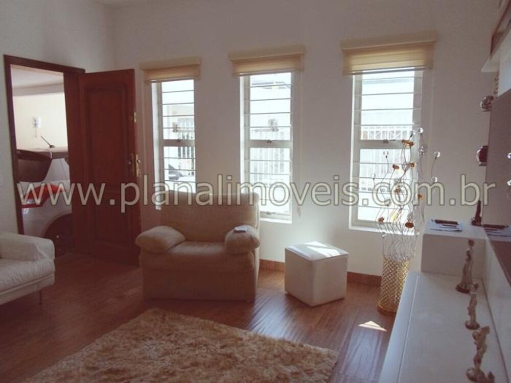 Casa, 3 quartos, 180 m² - Foto 1