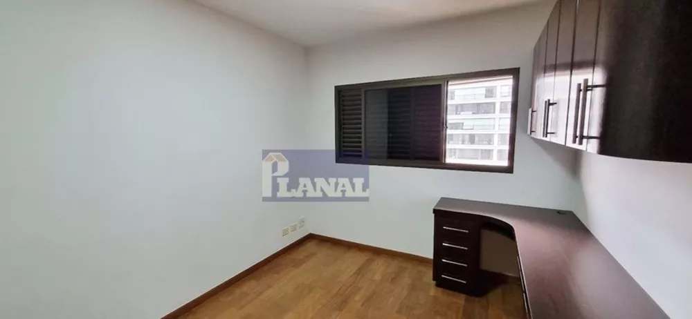 Apartamento para alugar com 3 quartos, 127m² - Foto 7