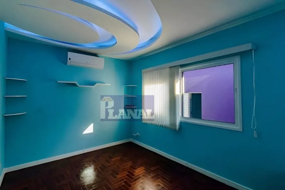Sobrado, 4 quartos, 246 m² - Foto 2