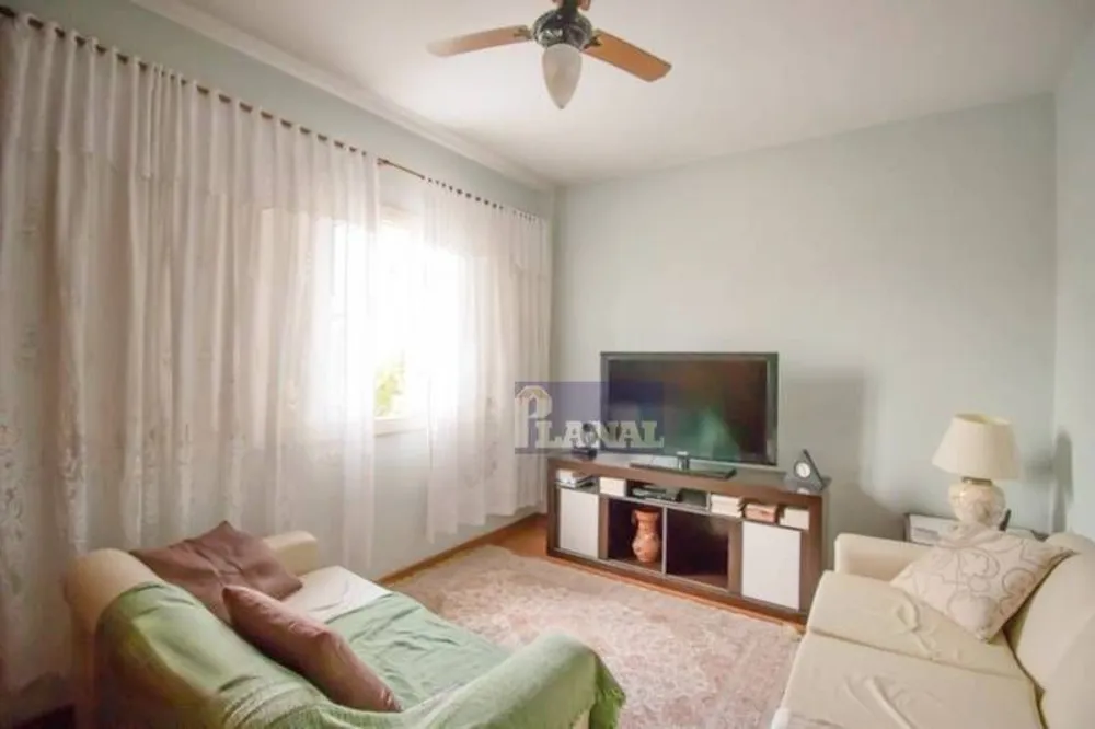 Sobrado, 3 quartos, 181 m² - Foto 1
