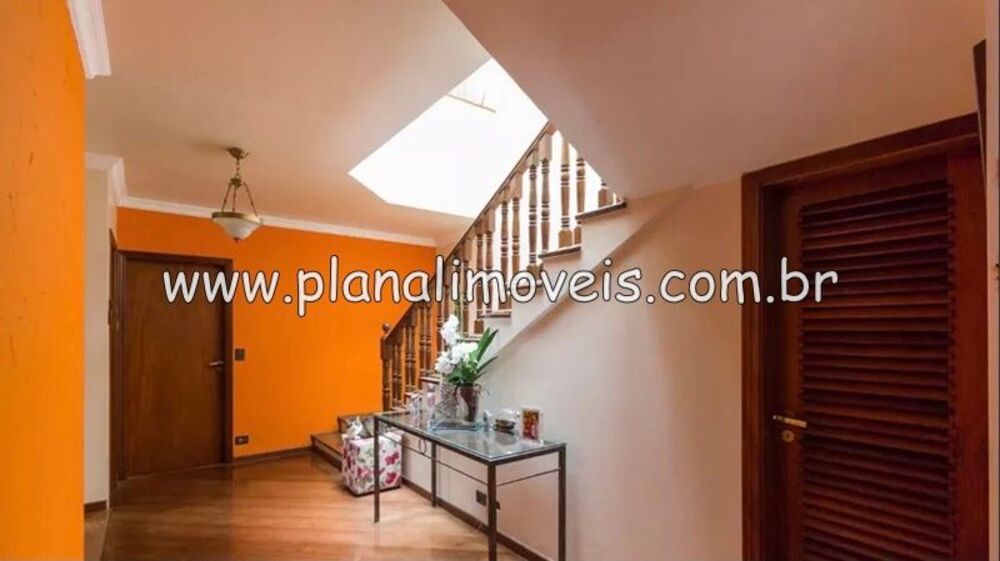 Sobrado, 6 quartos, 590 m² - Foto 1