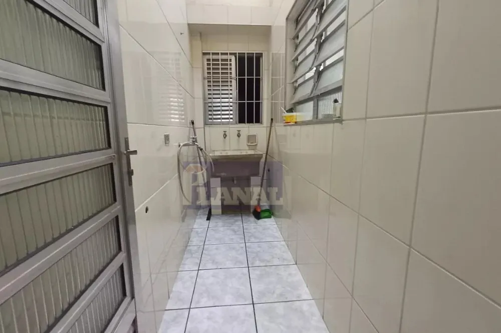 Casa, 3 quartos, 168 m² - Foto 2