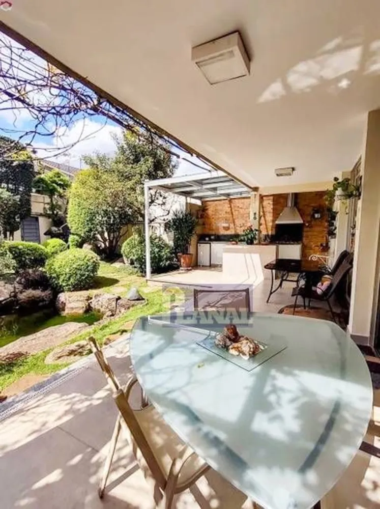 Sobrado, 4 quartos, 384 m² - Foto 1