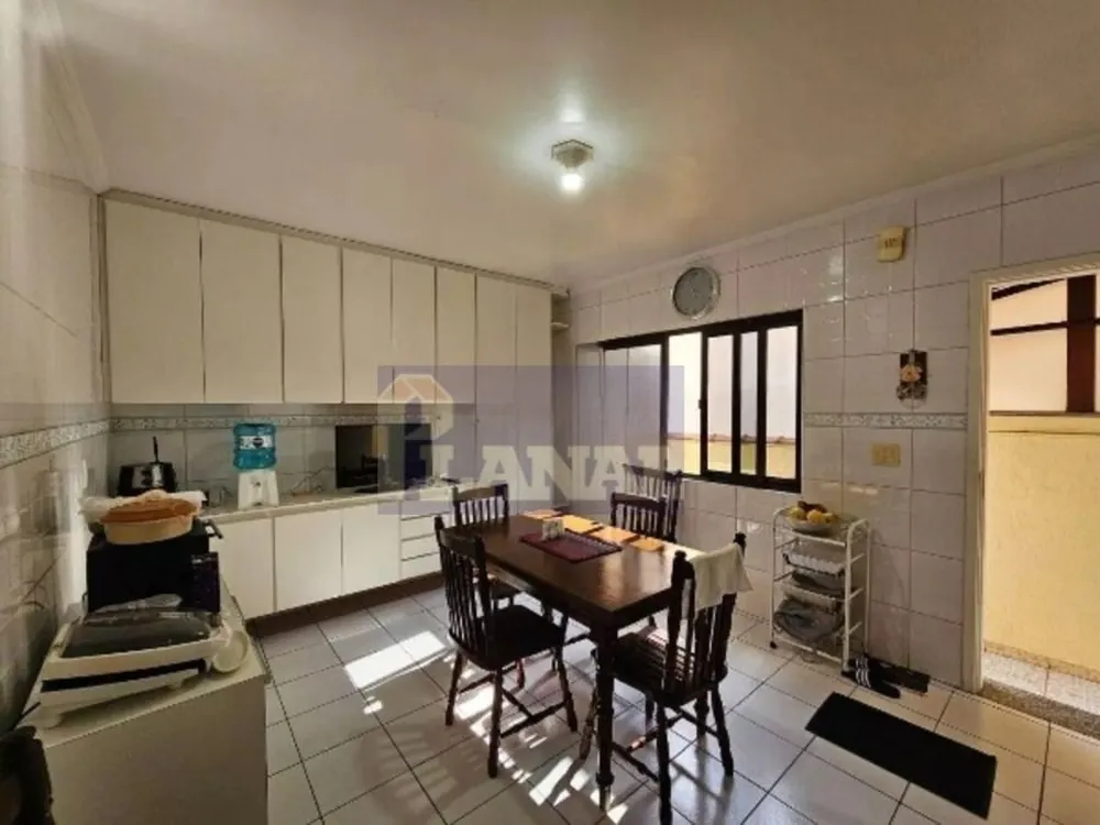 Casa, 3 quartos, 219 m² - Foto 7