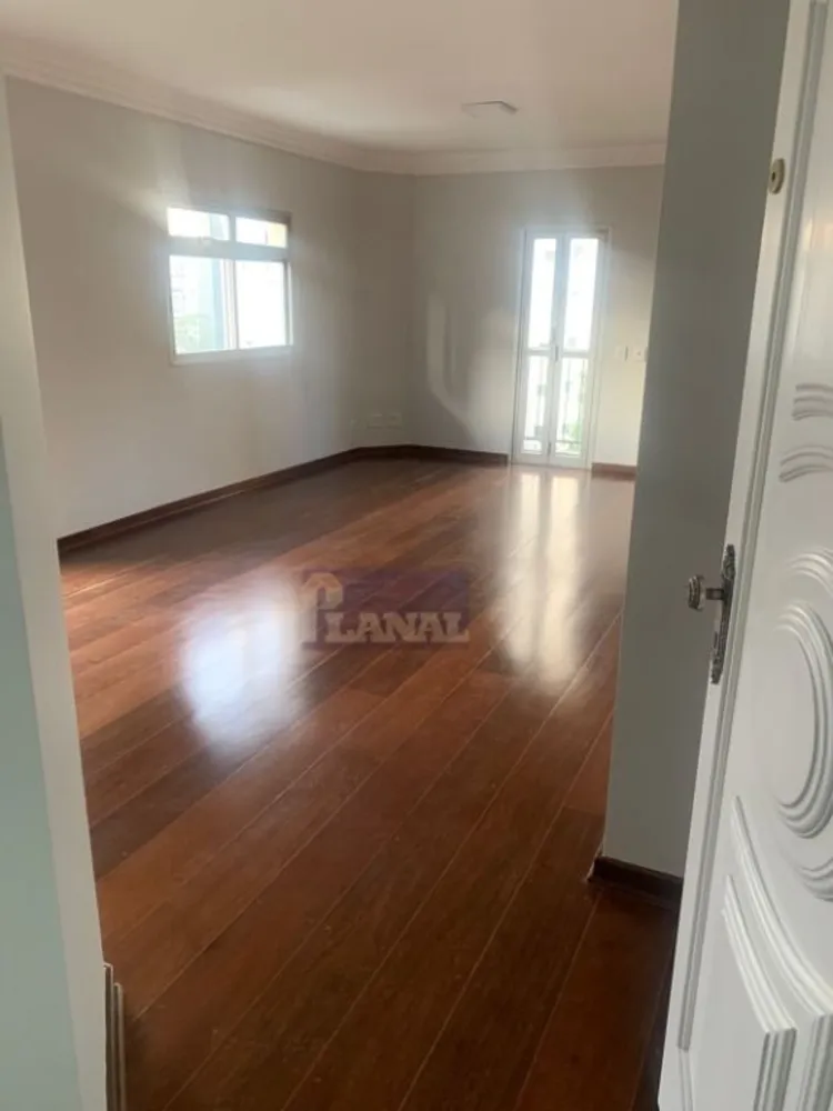 Apartamento, 3 quartos, 156 m² - Foto 4