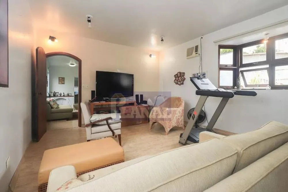 Sobrado, 3 quartos, 256 m² - Foto 2