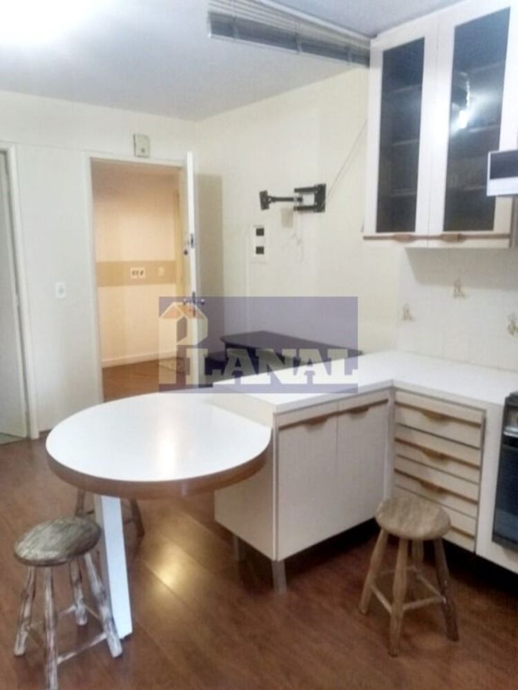 Apartamento à venda com 1 quarto, 33m² - Foto 4