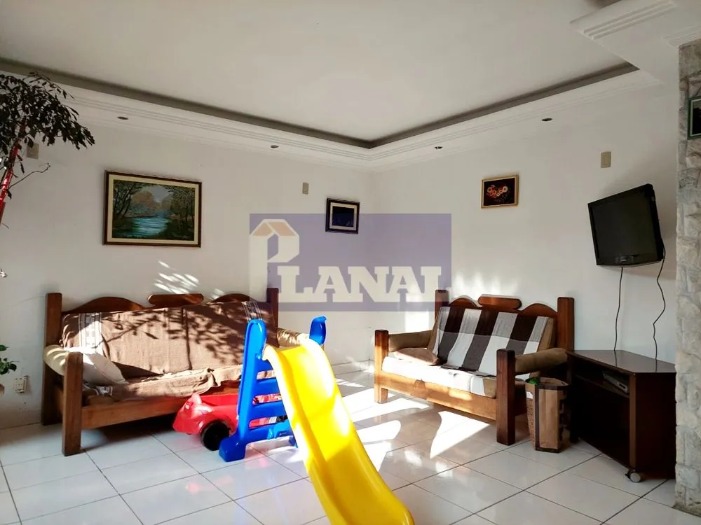 Sobrado, 3 quartos, 211 m² - Foto 2