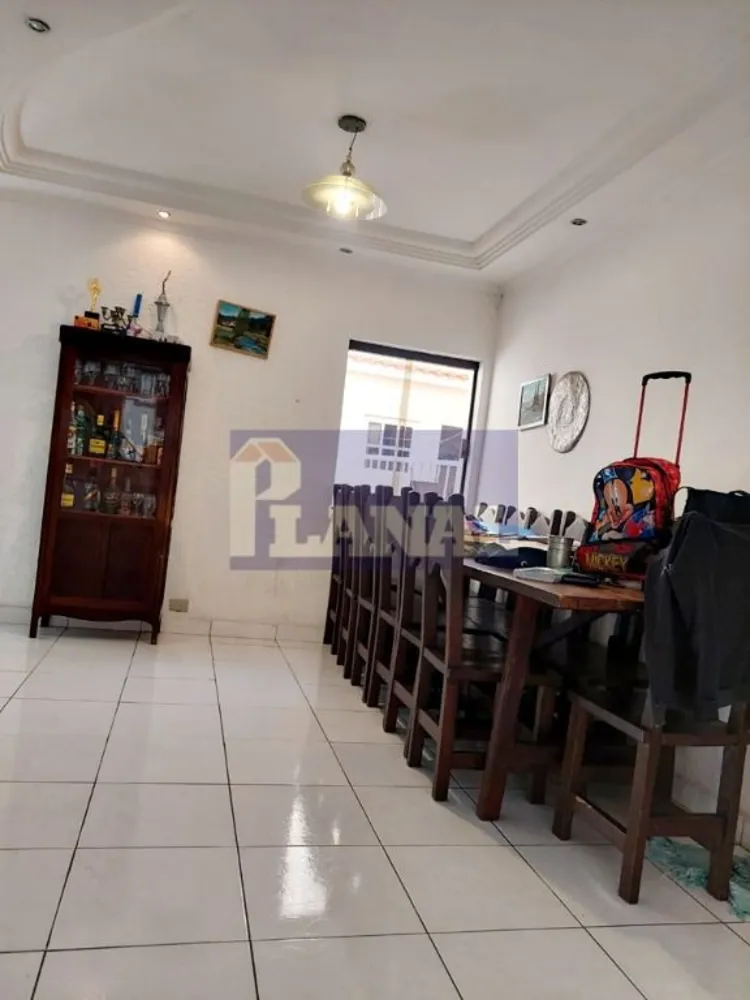 Sobrado, 3 quartos, 211 m² - Foto 3