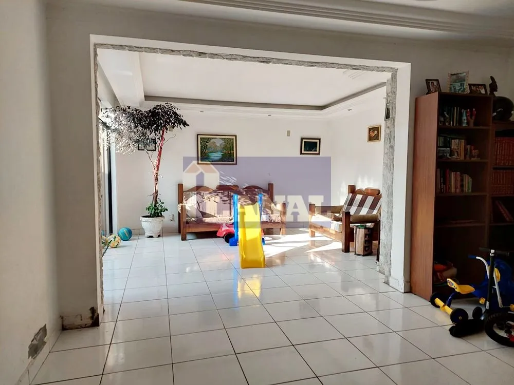 Sobrado, 3 quartos, 211 m² - Foto 3