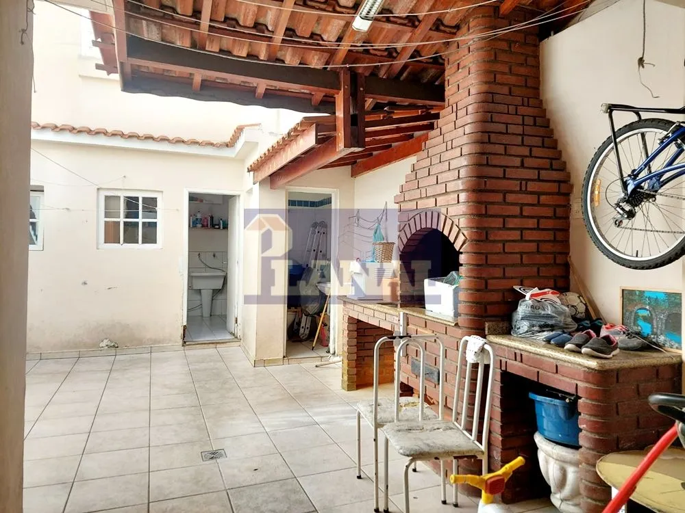 Sobrado, 3 quartos, 211 m² - Foto 2