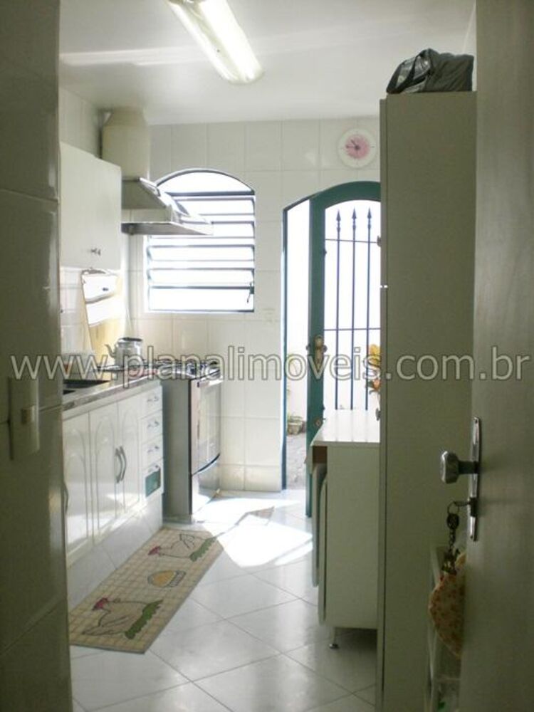Casa, 3 quartos, 250 m² - Foto 2