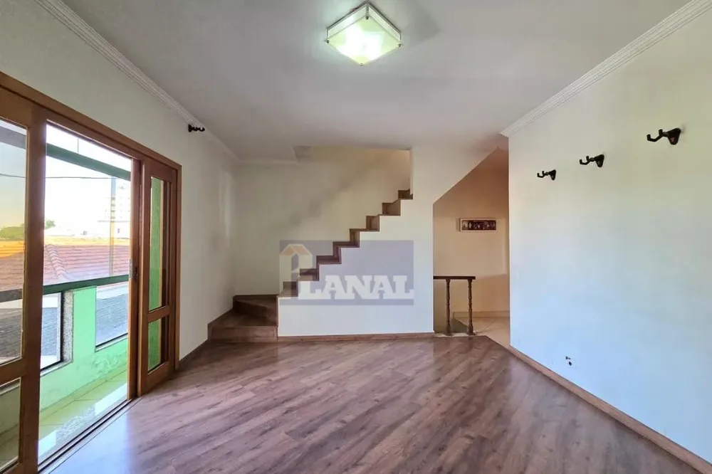 Sobrado, 3 quartos, 203 m² - Foto 3