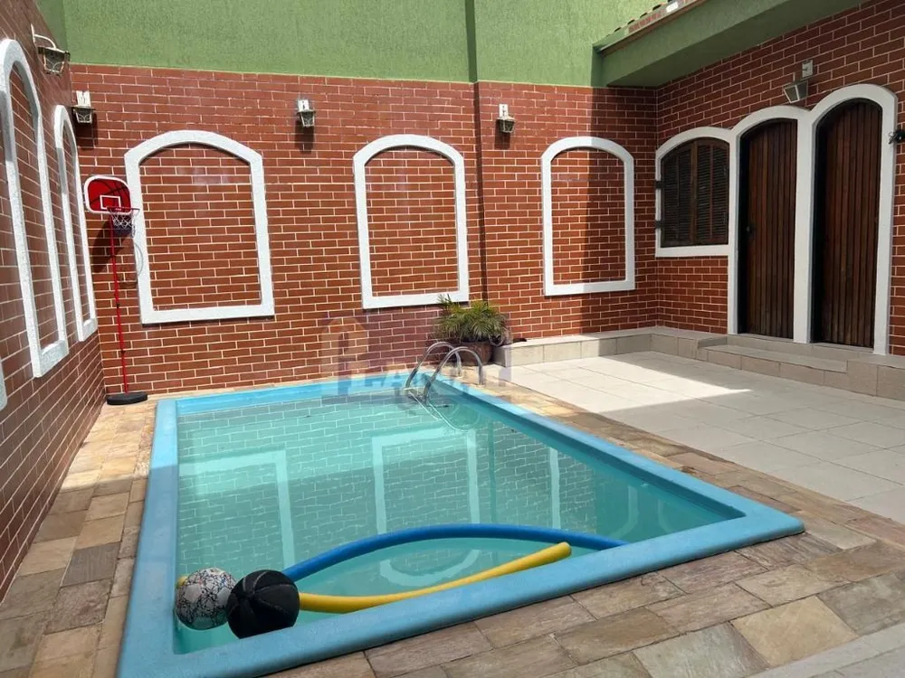 Sobrado, 5 quartos, 280 m² - Foto 1