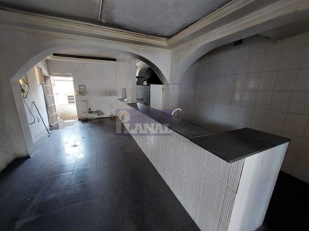 Sobrado à venda com 2 quartos, 175m² - Foto 1