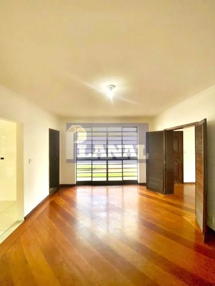 Sobrado, 6 quartos, 224 m² - Foto 4
