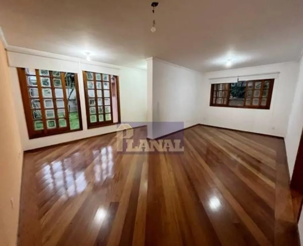 Sobrado, 3 quartos, 300 m² - Foto 1