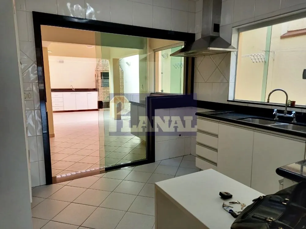 Sobrado, 3 quartos, 185 m² - Foto 3