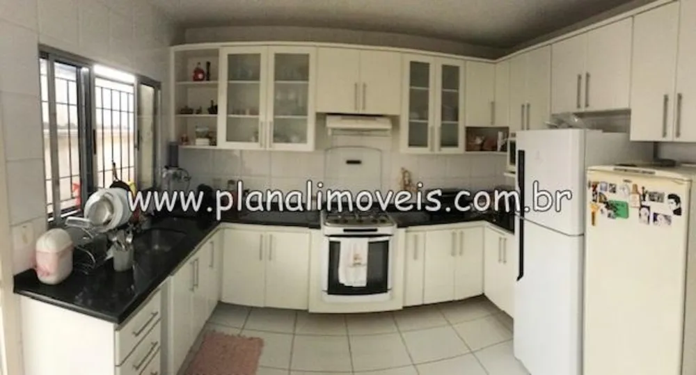 Casa, 3 quartos, 252 m² - Foto 10