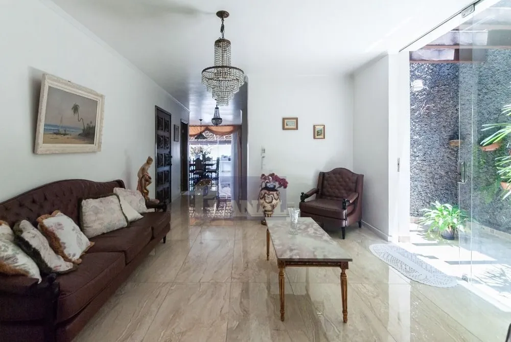 Sobrado, 3 quartos, 303 m² - Foto 6