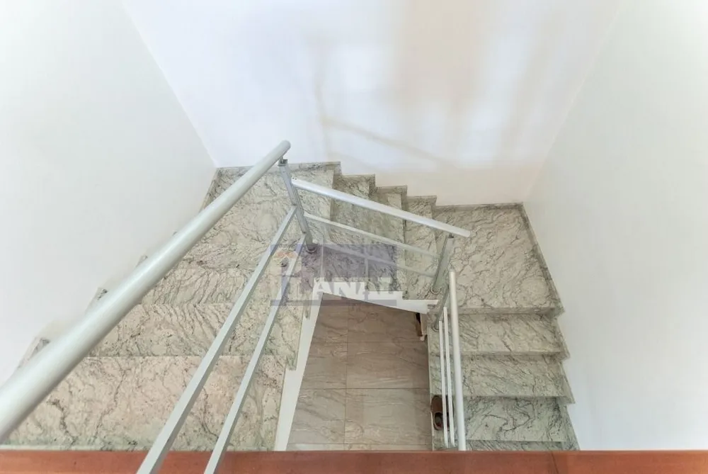 Sobrado, 3 quartos, 303 m² - Foto 9