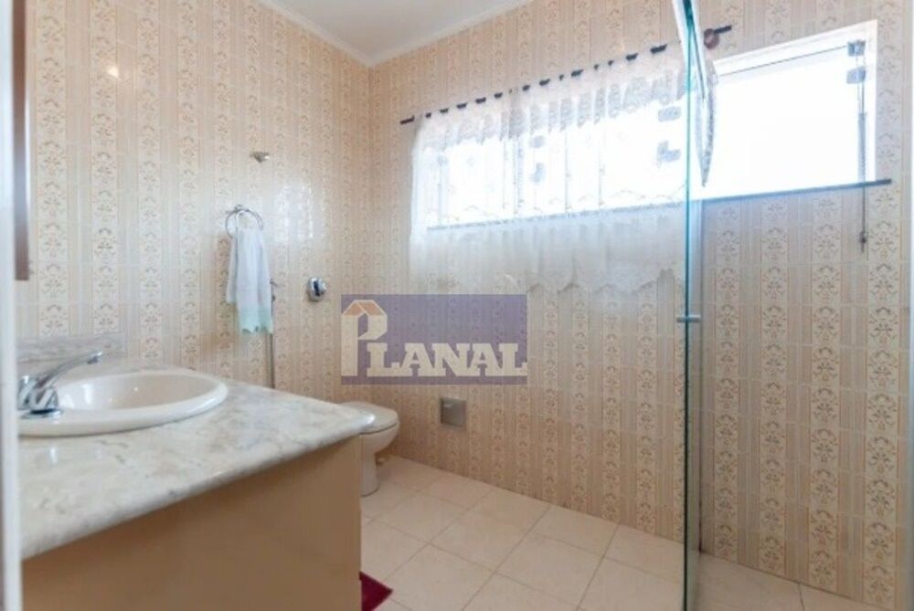 Sobrado, 3 quartos, 303 m² - Foto 4