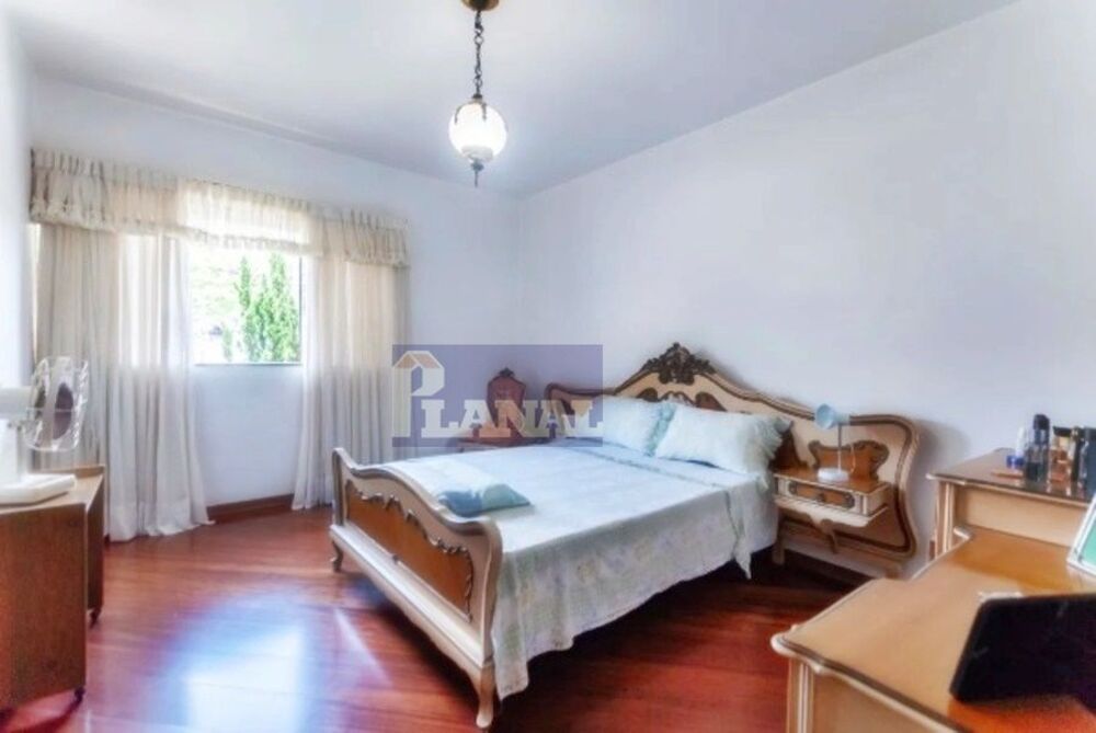 Sobrado, 3 quartos, 303 m² - Foto 3