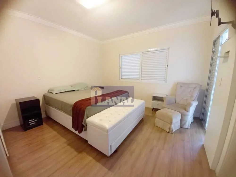 Sobrado, 3 quartos, 306 m² - Foto 1