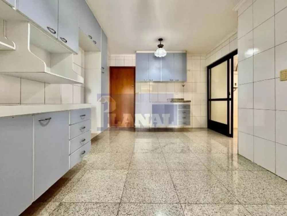 Apartamento, 3 quartos, 150 m² - Foto 1