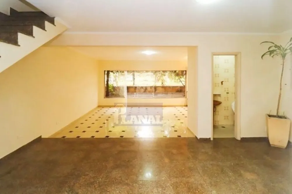 Sobrado, 4 quartos, 252 m² - Foto 2